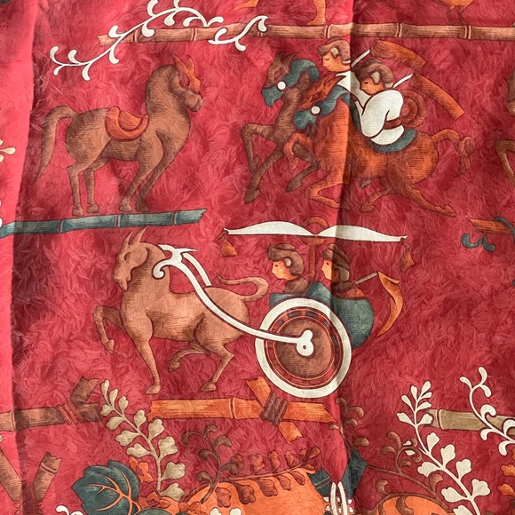 Salvatore Ferragamo silk sheer scarf 34x34-orange and reds - Picture 7 of 10